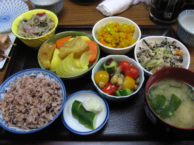 辰金支店 ヘルシー定食￥850