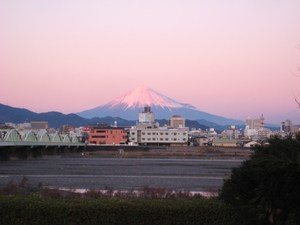 年の瀬に見る富士
