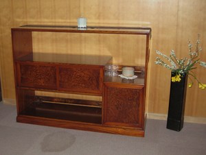 展示場、今。