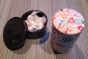 二人静一人静かに