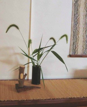 秋の草花と漆の花器展