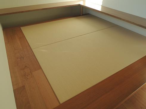 縁無二畳机付き