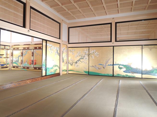 孔雀と桜
