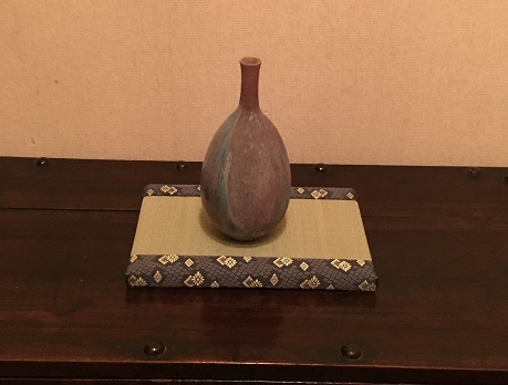 花瓶を乗せたミニ畳