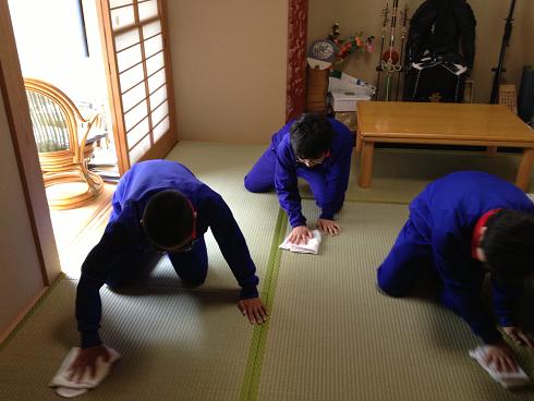 仕上げ拭き