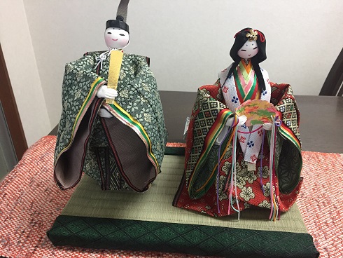 縁の雛様正面