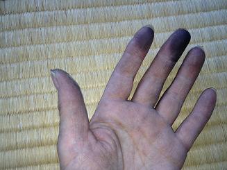 汚れた手