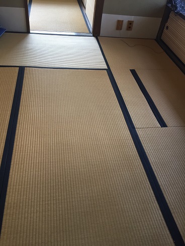 細長い炉畳？