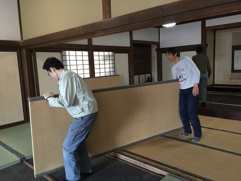 臨済寺の大きな畳