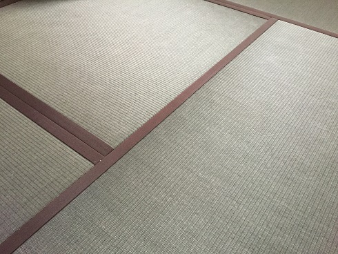 チャコールグレー縁無畳