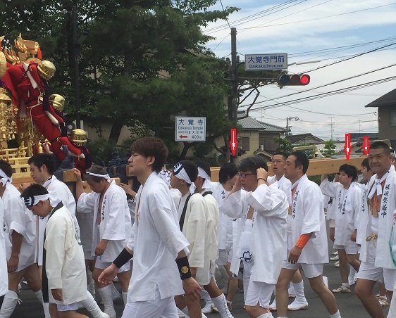 三人発見