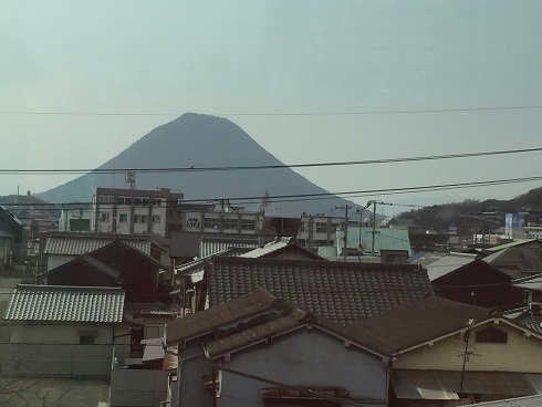 まるで富士山