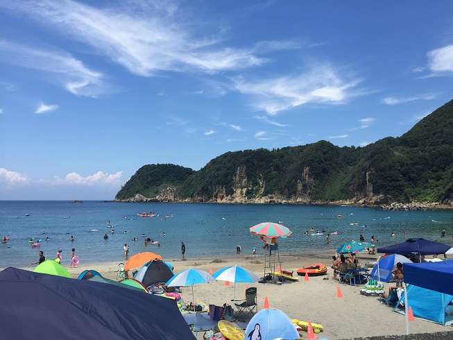 岩地