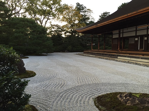 建仁寺の枯山水