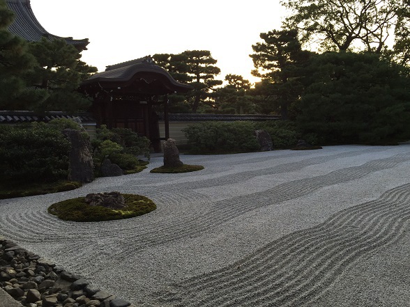 建仁寺の枯山水