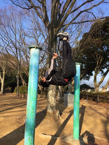 懸垂逆上がり