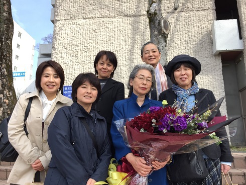 階段で土田さんと