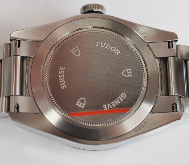 チュードル・ブラックベイ　７９２２０Ｂ　入荷