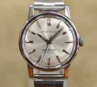 セイコー・クロノス　中古モデル入荷