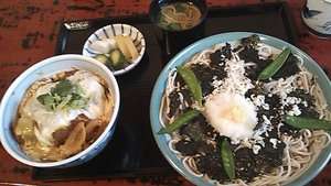 1,000円カツ丼のセット！戸隠そば本店の美味しいセット！
