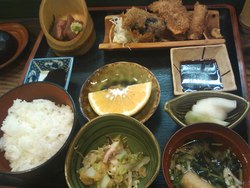 520円ランチ！盛り合せご飯。新清水近くの「くりた本店」さん