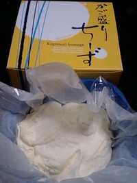 かご盛りちーず！ふわふわのﾁｰｽﾞｹｰｷ！シューマンさん