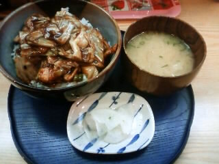 500円回鍋肉丼！葵区伝馬町の和牛大串太郎さんから