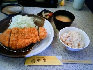 チキンカツ定食！トンカツ屋さんのチキンカツ！勝富さん！