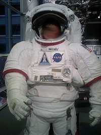 宇宙服はいかが