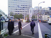 築地市場へ